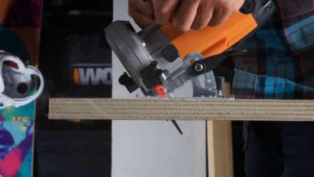 Дисковая пила WORX WX425 электрическая 220V, 1200Вт, 160мм