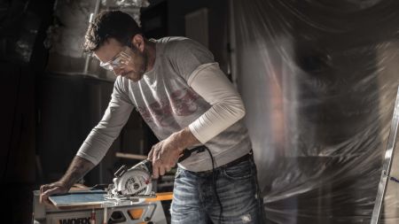 Дисковая пила компактная WORX Saw WX427 электрическая 220V, 710Вт, 120мм, в кейсе