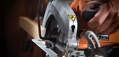 Дисковая пила WORX WX445 электрическая 220V, 1600Вт, 190мм